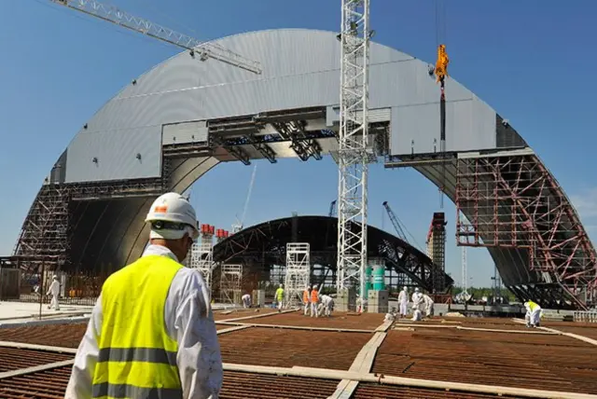 El problema de fondo es estructural: las arcas del Estado ucraniano están destinadas casi en su totalidad al esfuerzo bélico, lo que vuelve la dependencia de fondos externos total e inevitable. El problema de fondo es estructural: las arcas del Estado ucraniano están destinadas casi en su totalidad al esfuerzo bélico, lo que vuelve la dependencia de fondos externos total e inevitable.
