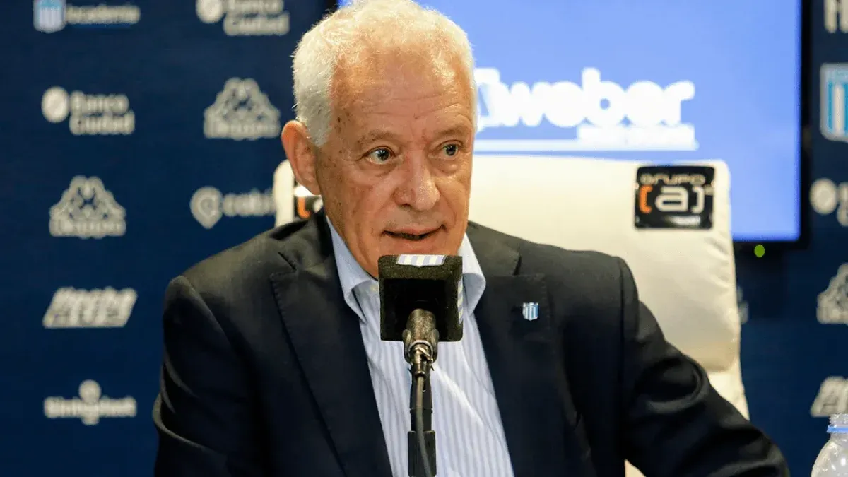 El presidente de Racing, Victor Blanco, cruzó a Ramon Díaz.