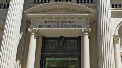 Se complica el rolleo de la deuda si no está el BCRA