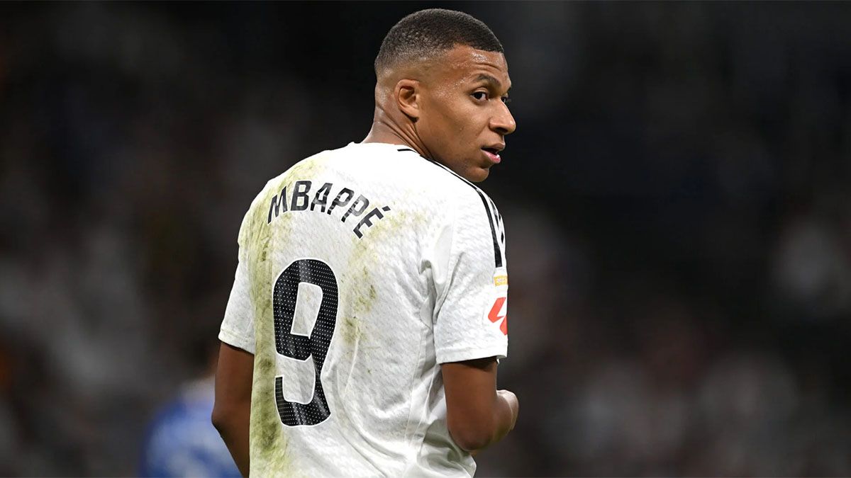 Kylian Mbappé podría dejar al Paris Saint Germain (PSG) al borde de la quiebra a raíz de deuda que el club parisino mantiene con él de 55 millones de euros. Kylian Mbappé podría dejar al Paris Saint Germain (PSG) al borde de la quiebra a raíz de deuda que el club parisino mantiene con él de 55 millones de euros.