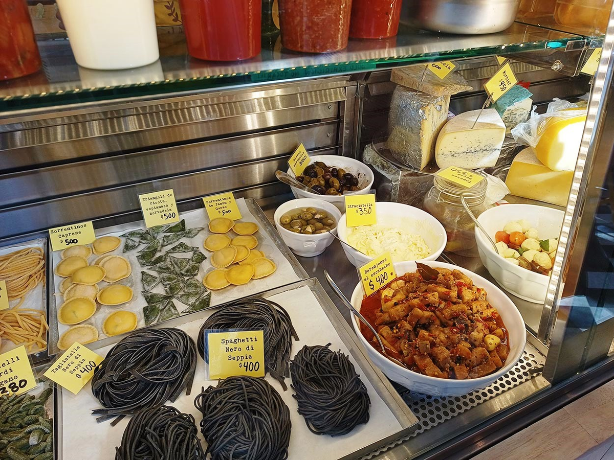 La Alacena Pastificio es un clásico de Buenos Aires. La Alacena Pastificio es un clásico de Buenos Aires.