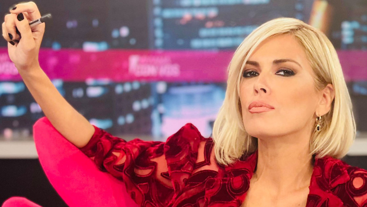 Viviana Canosa realiza editoriales reaccionarias en su programa de A24. 