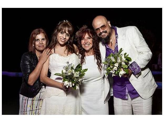 Foto de la particular boda de la diputada y el periodista