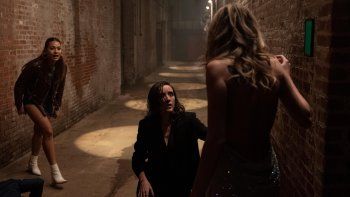 8 capítulos, miles de secretos: La miniserie que nadie puede parar de ver