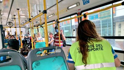 Transporte público con menos pasajeros el fin de semana
