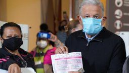 altText(México: AMLO se afianza con referéndum sin validez jurídica)}