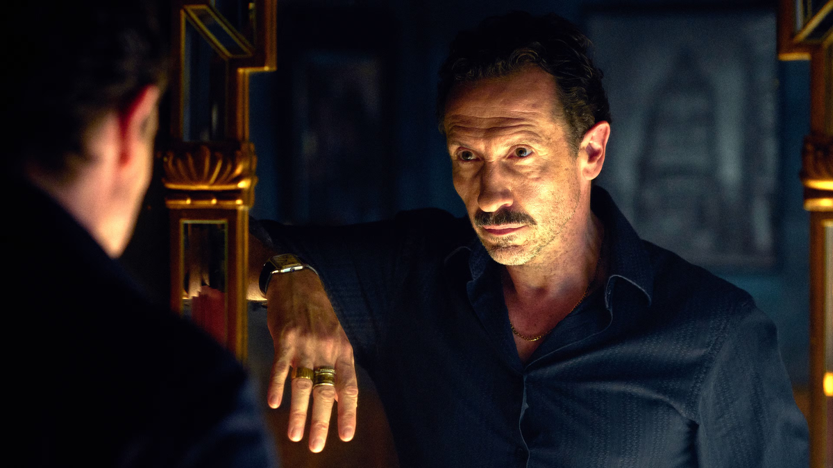 Jack van Doorn construye un imperio de coffeeshops en Ámsterdam, pero cuando se expone su romance se desata la venganza de su esposa Betty. La serie muestra lujo, crimen y traiciones familiares intensas. Jack van Doorn construye un imperio de coffeeshops en Ámsterdam, pero cuando se expone su romance se desata la venganza de su esposa Betty. La serie muestra lujo, crimen y traiciones familiares intensas.