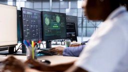 OpenAI ya caza hackers: La nueva IA que encuentra fallas antes que nadie OpenAI ya caza hackers: La nueva IA que encuentra fallas antes que nadie