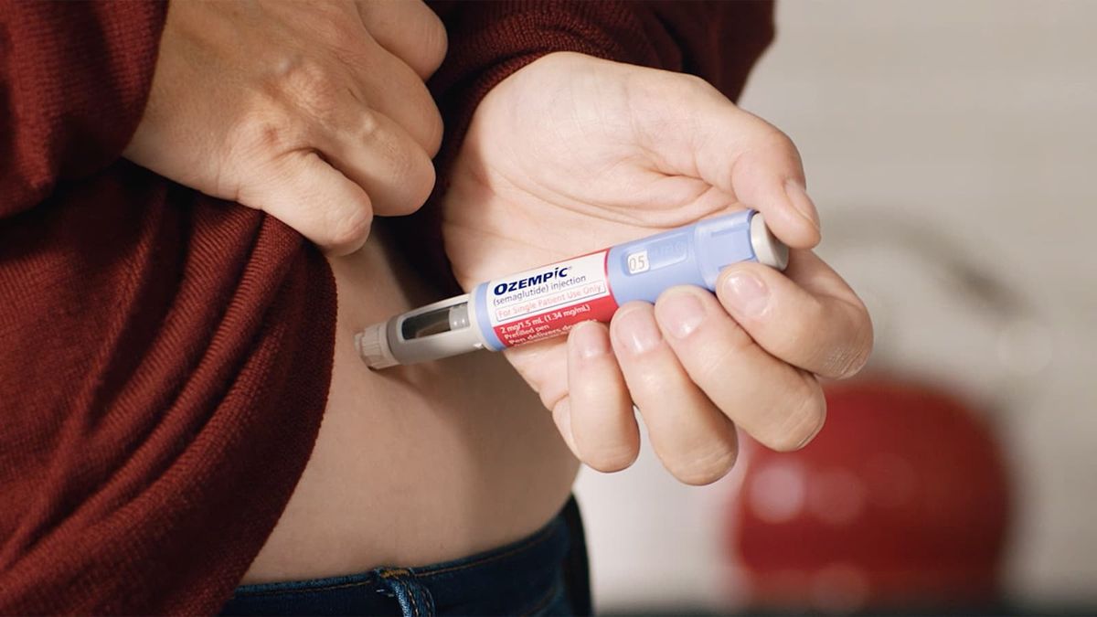 Estudio revela lo rápido que se recupera el peso cuando se dejan de tomar medicamentos como Ozempic.