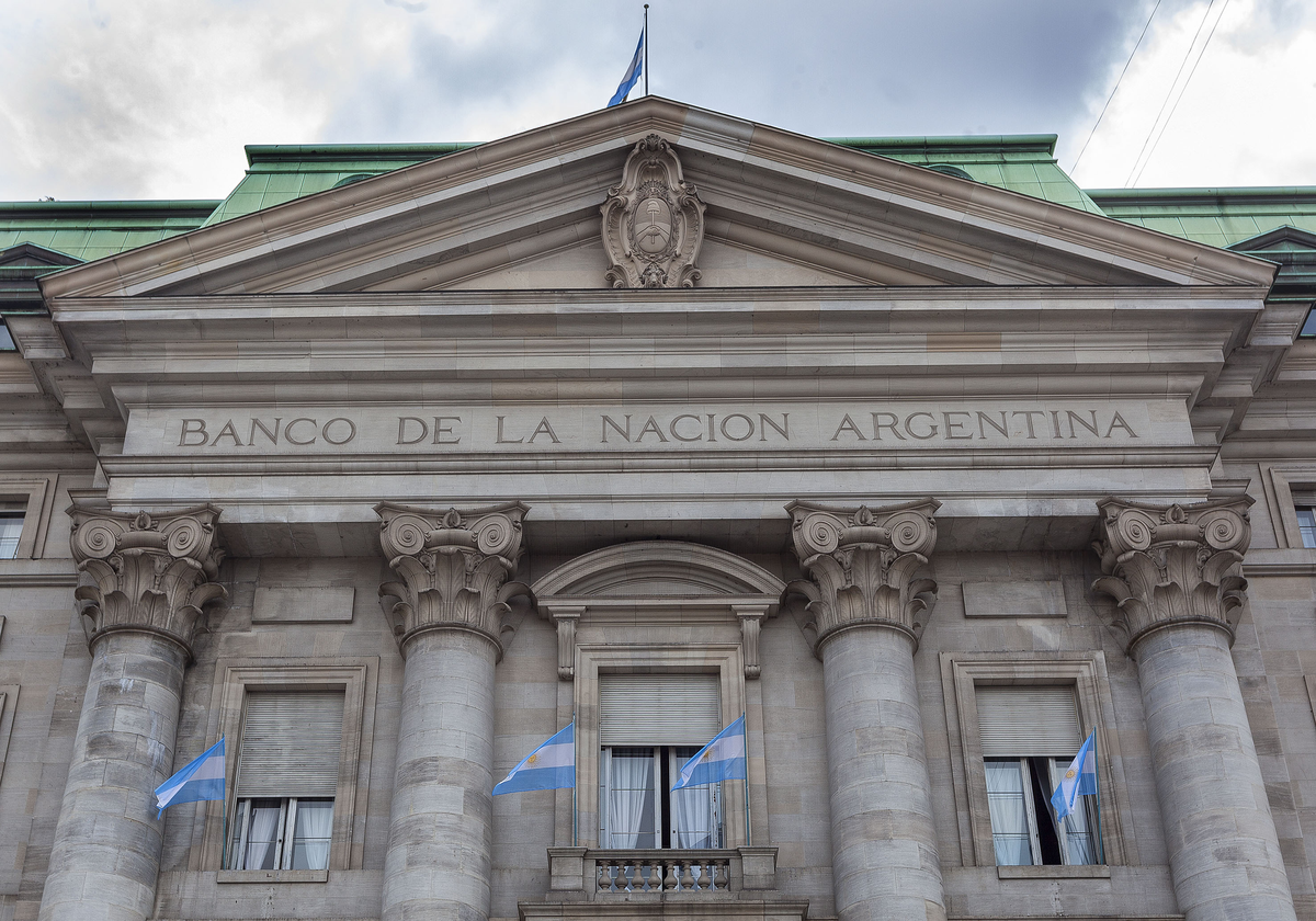 El Banco Nación de la Argentina es uno de los bancos confirmados que estará en la mesa de trabajo. El Banco Nación de la Argentina es uno de los bancos confirmados que estará en la mesa de trabajo. 