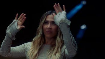 Jimena Barón fogonea los shows diciendo quién fue la funesta inspiración de La Araña, su más reciente sencillo Jimena Barón fogonea los shows diciendo quién fue la funesta inspiración de La Araña, su más reciente sencillo