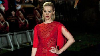 La actriz de Los Juegos del Hambre, Jena Malone, confesó haber sido agredida en los tiempos que rodaba la exitosa franquicia, y casos como el de ella siguen mostrando el lado B de Hollywood, en torno al manejo de los abusos La actriz de Los Juegos del Hambre, Jena Malone, confesó haber sido agredida en los tiempos que rodaba la exitosa franquicia, y casos como el de ella siguen mostrando el lado B de Hollywood, en torno al manejo de los abusos