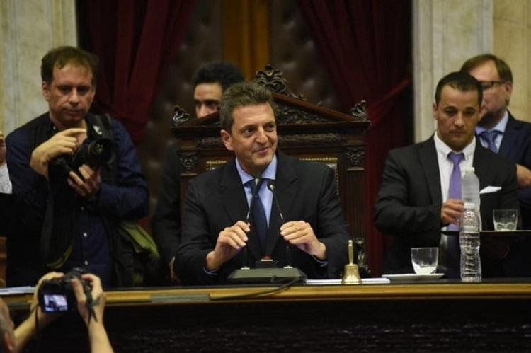 Sergio Massa y otro grupo de Diputados tendrán que cumplir la cuarentena obligatoria.