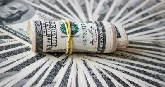 La brecha entre el dólar oficial y el paralelo cerró este lunes en el 58,8%.