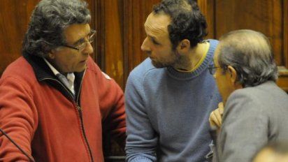 Una estupidez del Frente Amplio: Sí a la marihuana, no al tabaco