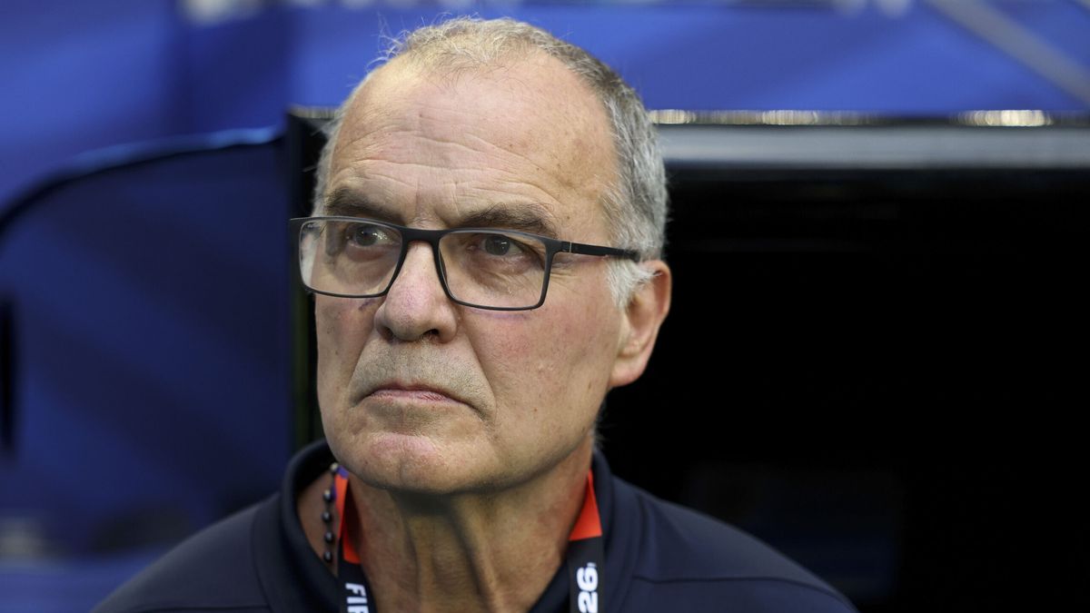 Se destapó un escándalo en la Selección de Uruguay con Marcelo Bielsa y el plantel en el ojo de la tormenta. Se destapó un escándalo en la Selección de Uruguay con Marcelo Bielsa y el plantel en el ojo de la tormenta.