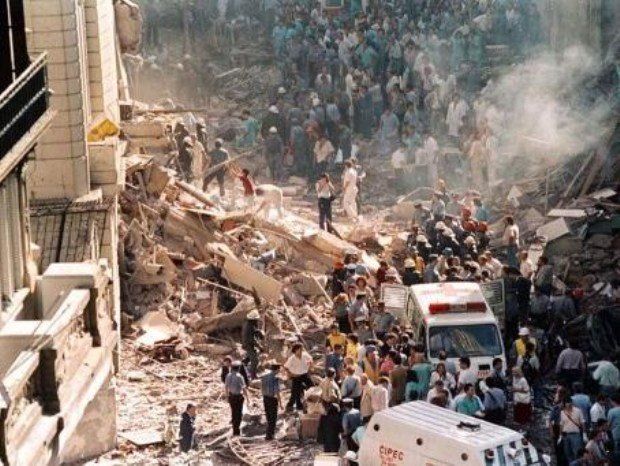 Imagen del atentado contra la sede de la Amia, 18/07/1994.