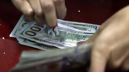 Dólar, inflación interanual récord y nueva suba de tasas
