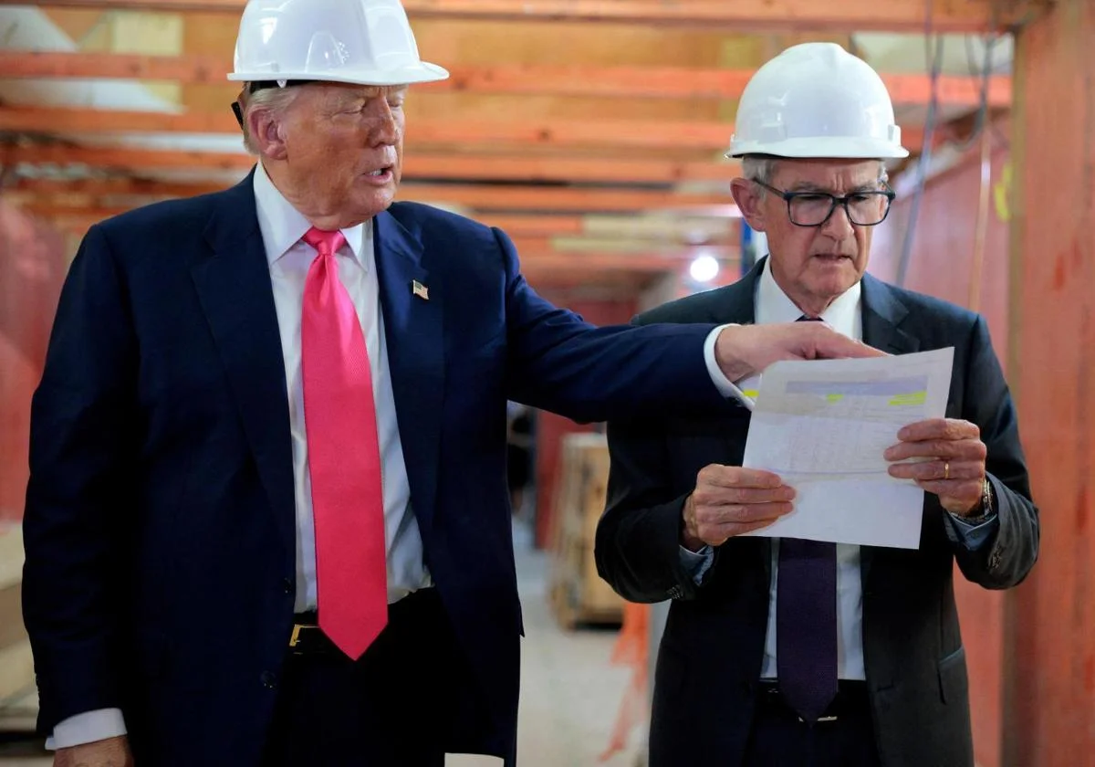 Donald Trump y Jerome Powell en la obra de la discordia.