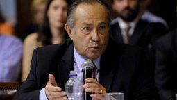 altText('Al Adolfo' no le cerraron los números y se dio vuelta: dejó a Macri y apuesta por Alberto)}