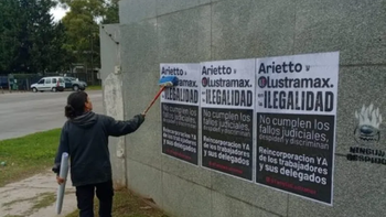 Una nueva tanda de despidos reflotó el conflicto en Lustramax y hay protesta en las puertas de la planta