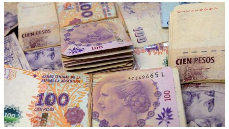 En horas de dólar intenso, el Gobierno envió un proyecto para fortalecer el ahorro en pesos