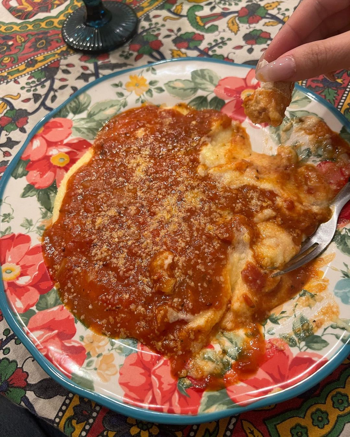 Lali compartió la polenta que le hizo su mamá. (Instagram). Lali compartió la polenta que le hizo su mamá. (Instagram).