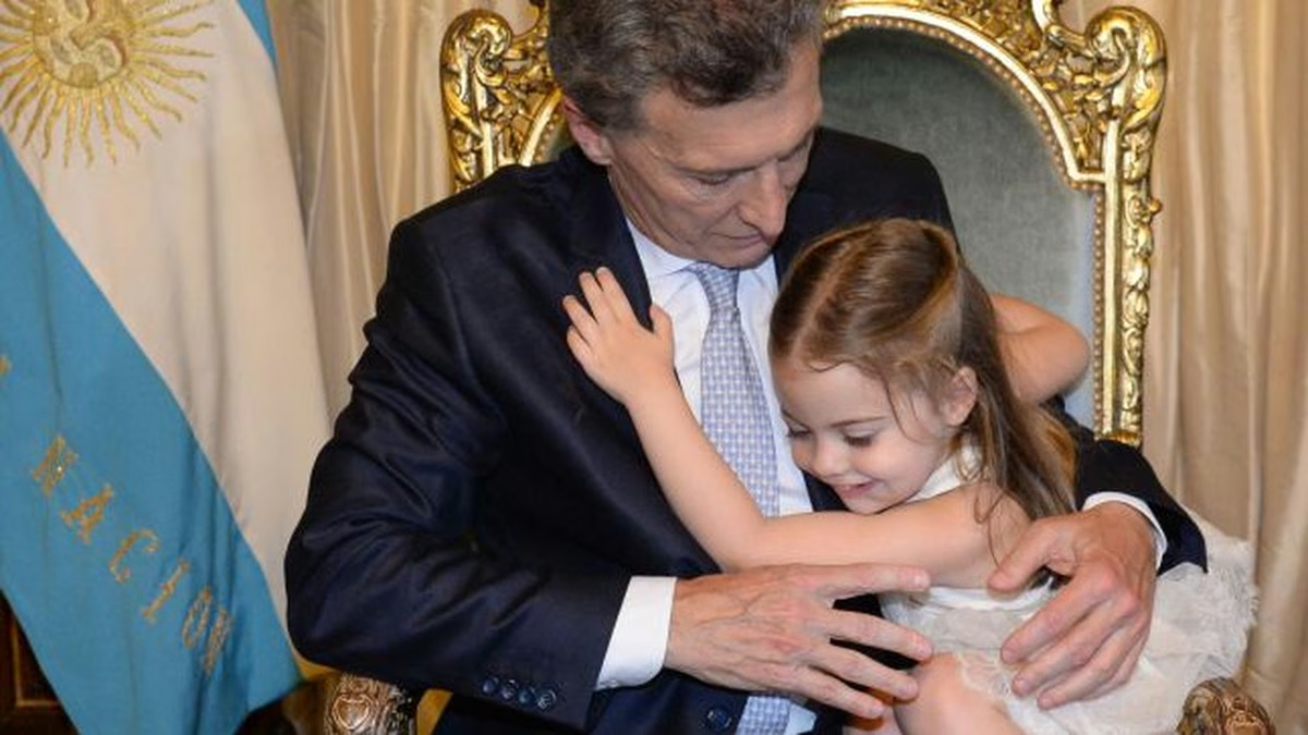 El ex presidente Mauricio Macri junto a su hija Antonia