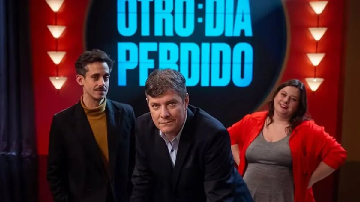 Sin Mario Pergolini en marzo, El Trece tapa el prime time con ficciones recicladas como Hija del Fuego y Envidiosa. El encendido cae, El Zorro lidera, y Adrían Suar improvisa a Telefe. Sin Mario Pergolini en marzo, El Trece tapa el prime time con ficciones recicladas como Hija del Fuego y Envidiosa. El encendido cae, El Zorro lidera, y Adrían Suar improvisa a Telefe.