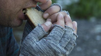 Pobreza e indigencia: La inflación ya revierte los números
