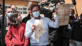 Gustavo Petro. Gustavo Petro.