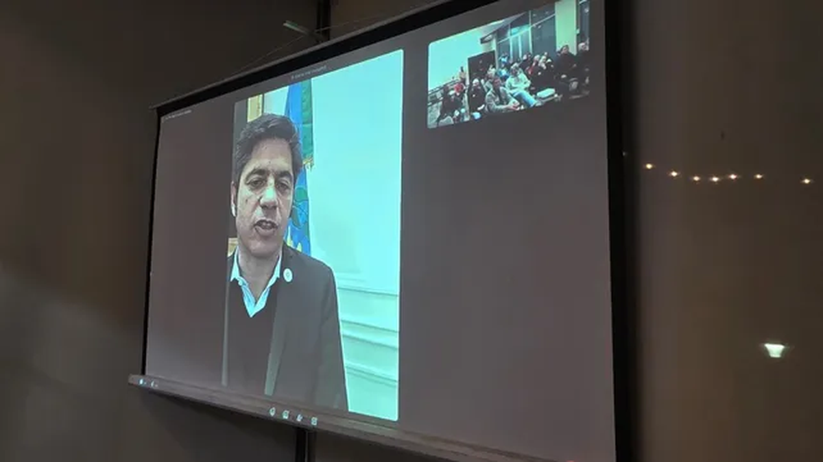 Axel Kicillof por videoconferencia con dirigentes entrerrianos. Axel Kicillof por videoconferencia con dirigentes entrerrianos.