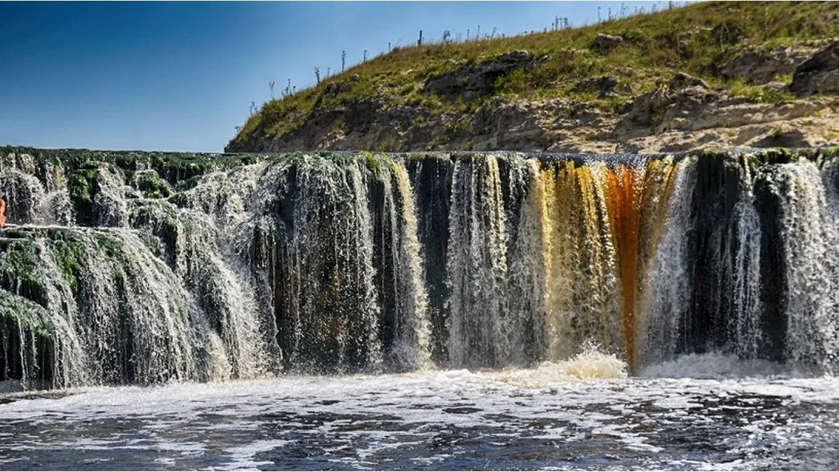 Cascada Cifuentes, en Buenos Aires. Cascada Cifuentes, en Buenos Aires.