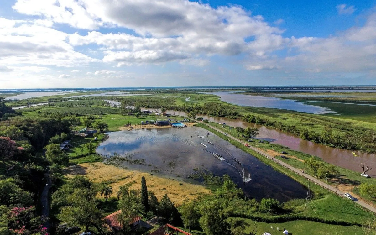 Buenos Aires y una laguna asombrosa. Buenos Aires y una laguna asombrosa.