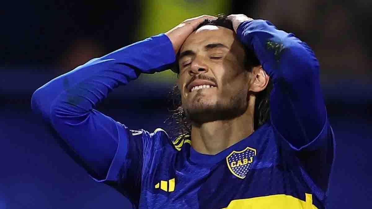 EdinsonCavani habló de su sequía goleadora en Boca y ya empezó a calentar elSuperclásico frente a River, arengó: “A dar la vida”.