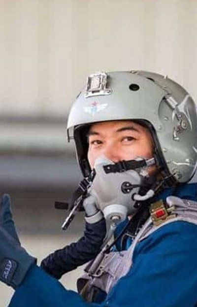 China deja ver sus secretos aéreos con tres aviones destructores