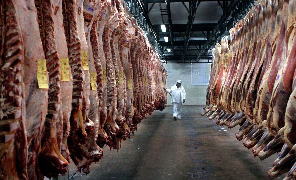 A partir de enero de 2022 se liberará el comercio al exterior de la carne, dando marcha atrás en las medidas tomadas a mediado de año.