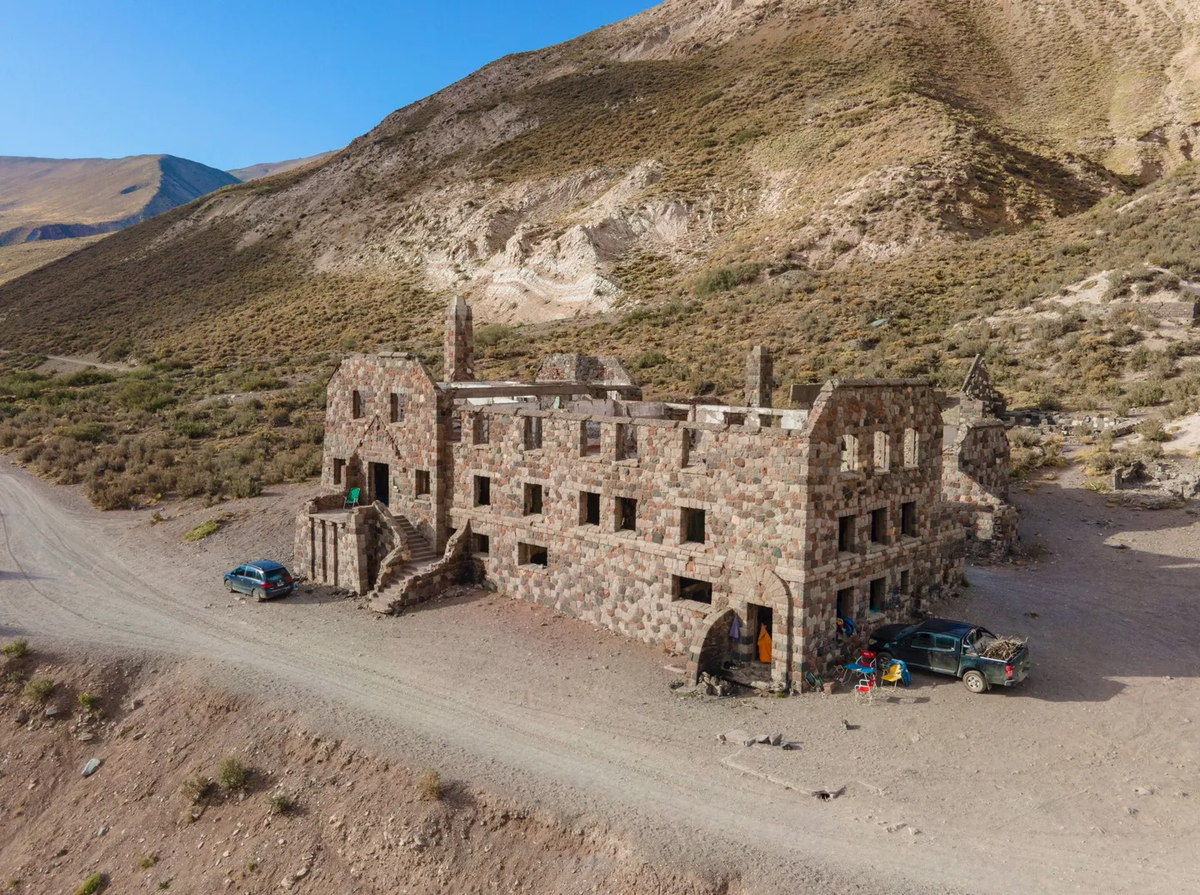 Las ruinas donde se encuentran las termas de Argentina. Las ruinas donde se encuentran las termas de Argentina.