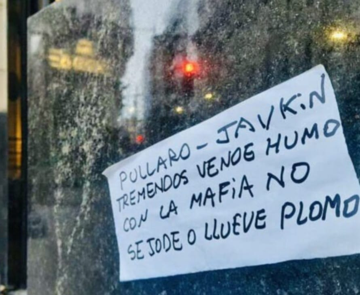 Una de las amenazas, que también involucra al intendente de Rosario, Pablo Javkin. Una de las amenazas, que también involucra al intendente de Rosario, Pablo Javkin.