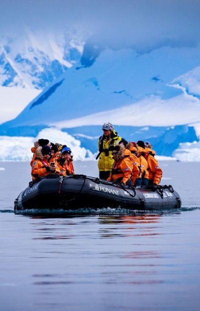 ¿Cuánto cuesta viajar a la Antártida como Michael Douglas y Catherine Zeta-Jones?