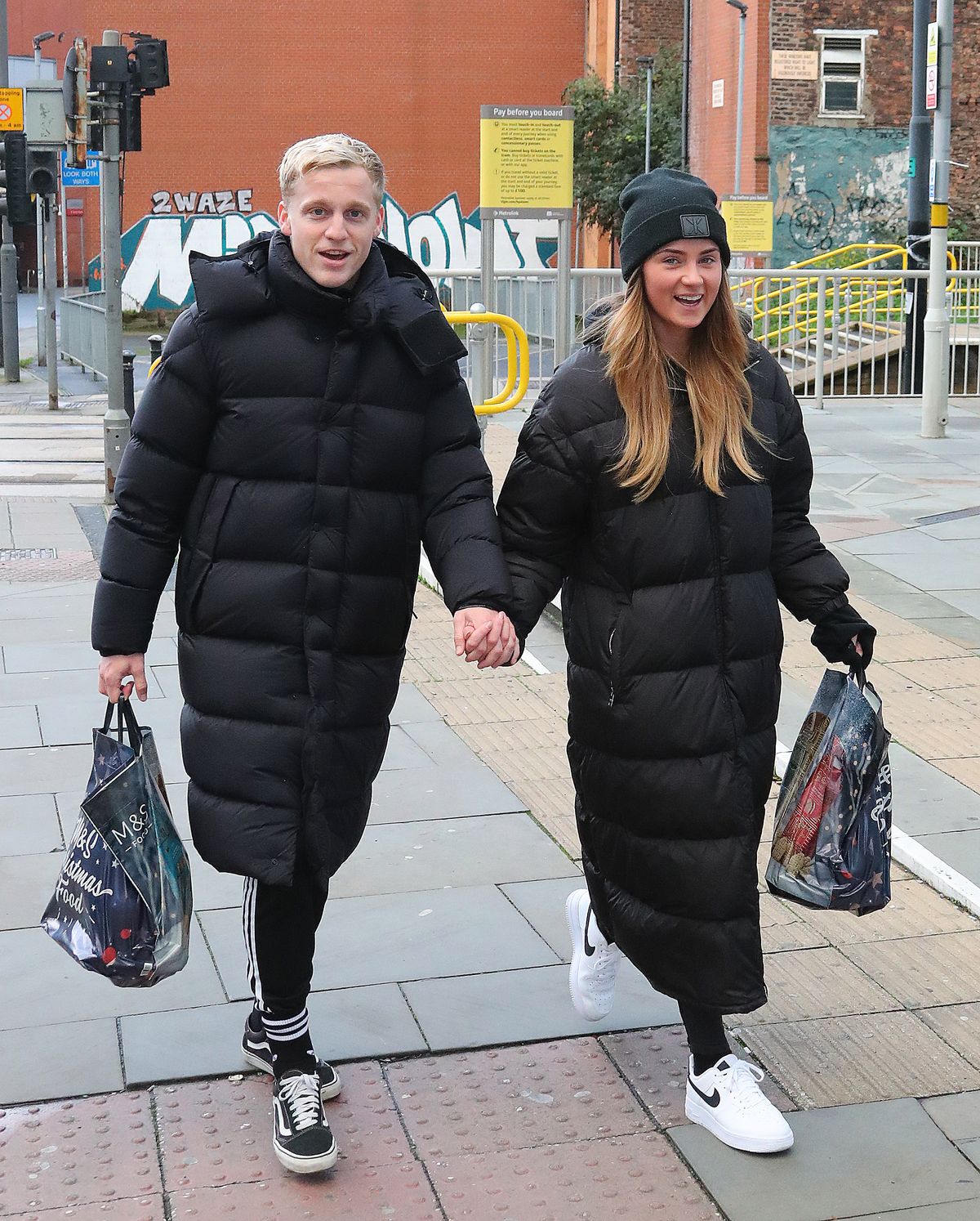 Estelle Bergkamp y Donny van der Beek.jpg