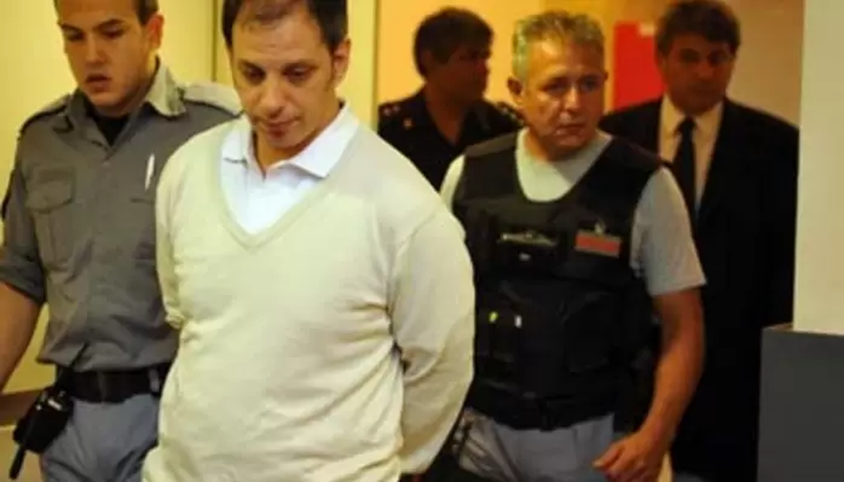 Eduardo Vázquez, detenido por el homicidio de su pareja Wanda Taddei Eduardo Vázquez, detenido por el homicidio de su pareja Wanda Taddei