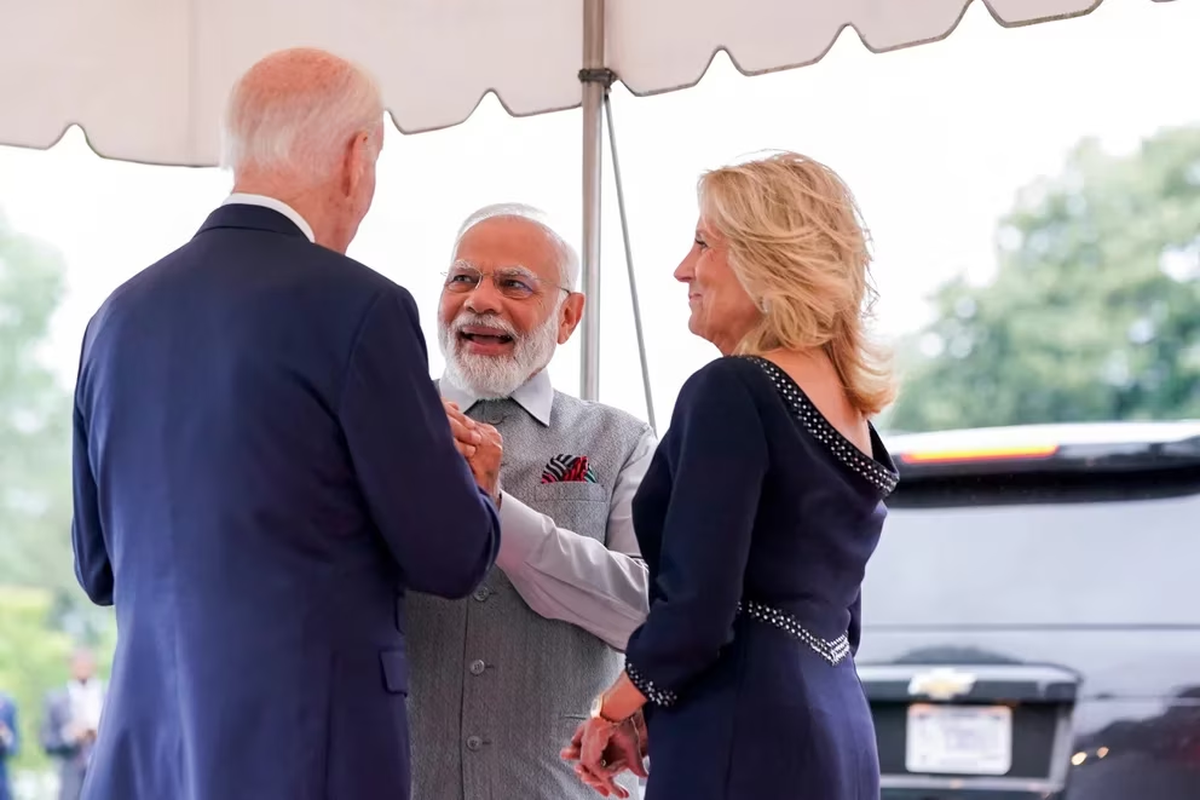 El presidente de Estados Unidos, Joe Biden, y la primera dama, Jill Biden, dan la bienvenida al primer ministro de India, Narendra Modi, a la Casa Blanca en Washington, Estados Unidos, el 21 de junio de 2023. El presidente de Estados Unidos, Joe Biden, y la primera dama, Jill Biden, dan la bienvenida al primer ministro de India, Narendra Modi, a la Casa Blanca en Washington, Estados Unidos, el 21 de junio de 2023.