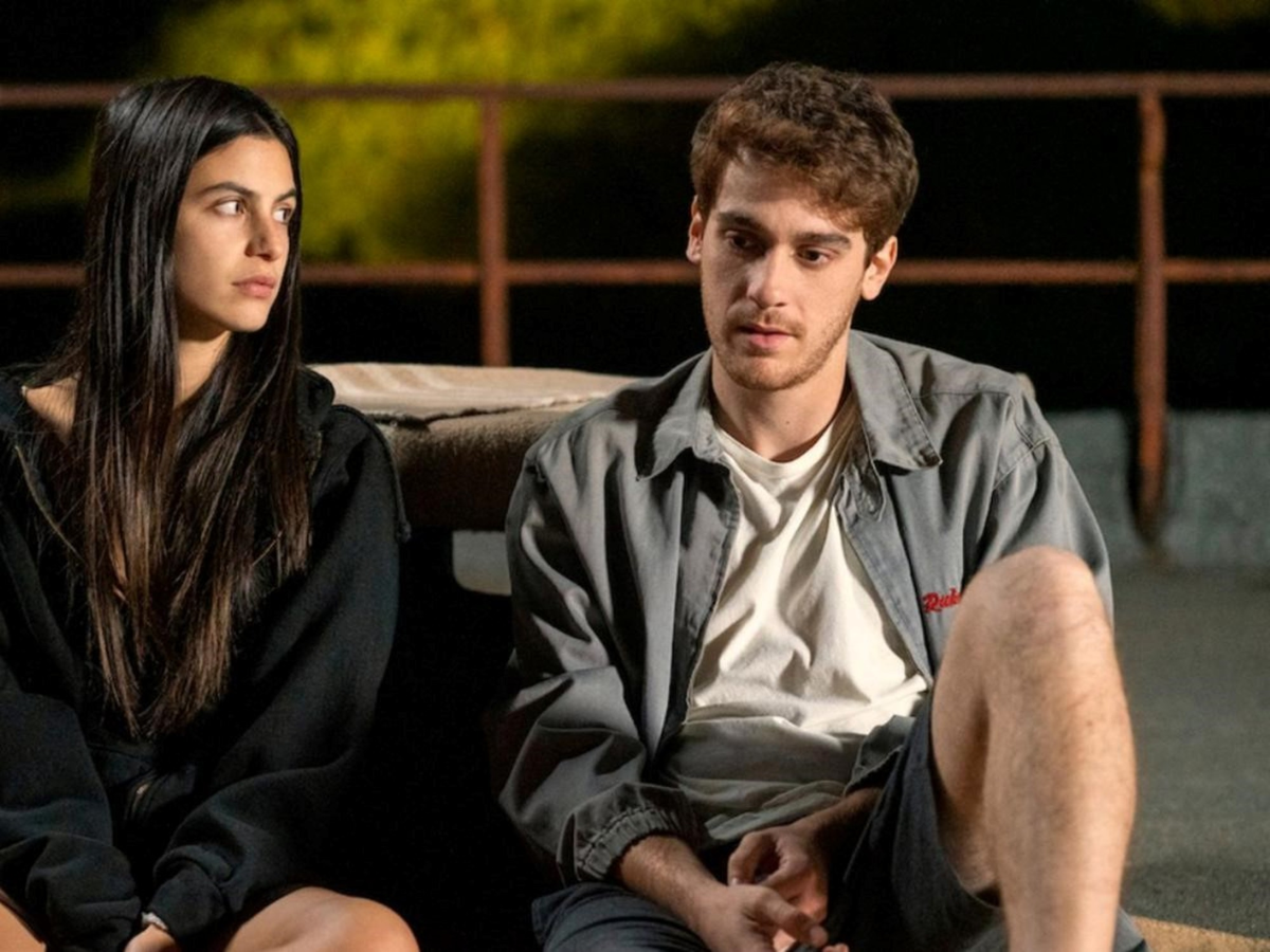 "Todos quieren salvarse" es una producción italiana que logró ganarse un lugar en el corazón del público global, con su tierna historia y su buen manejo de un tema delicado como la salud mental. "Todos quieren salvarse" es una producción italiana que logró ganarse un lugar en el corazón del público global, con su tierna historia y su buen manejo de un tema delicado como la salud mental.