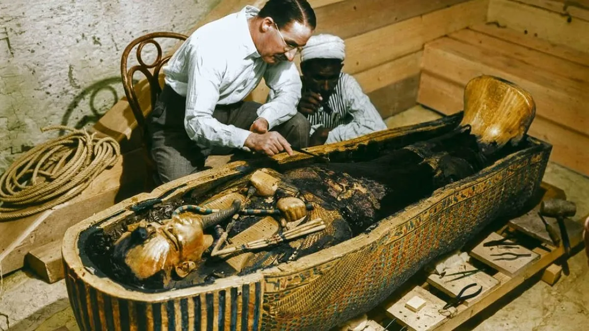 Carter tumba tutankhamon.webp