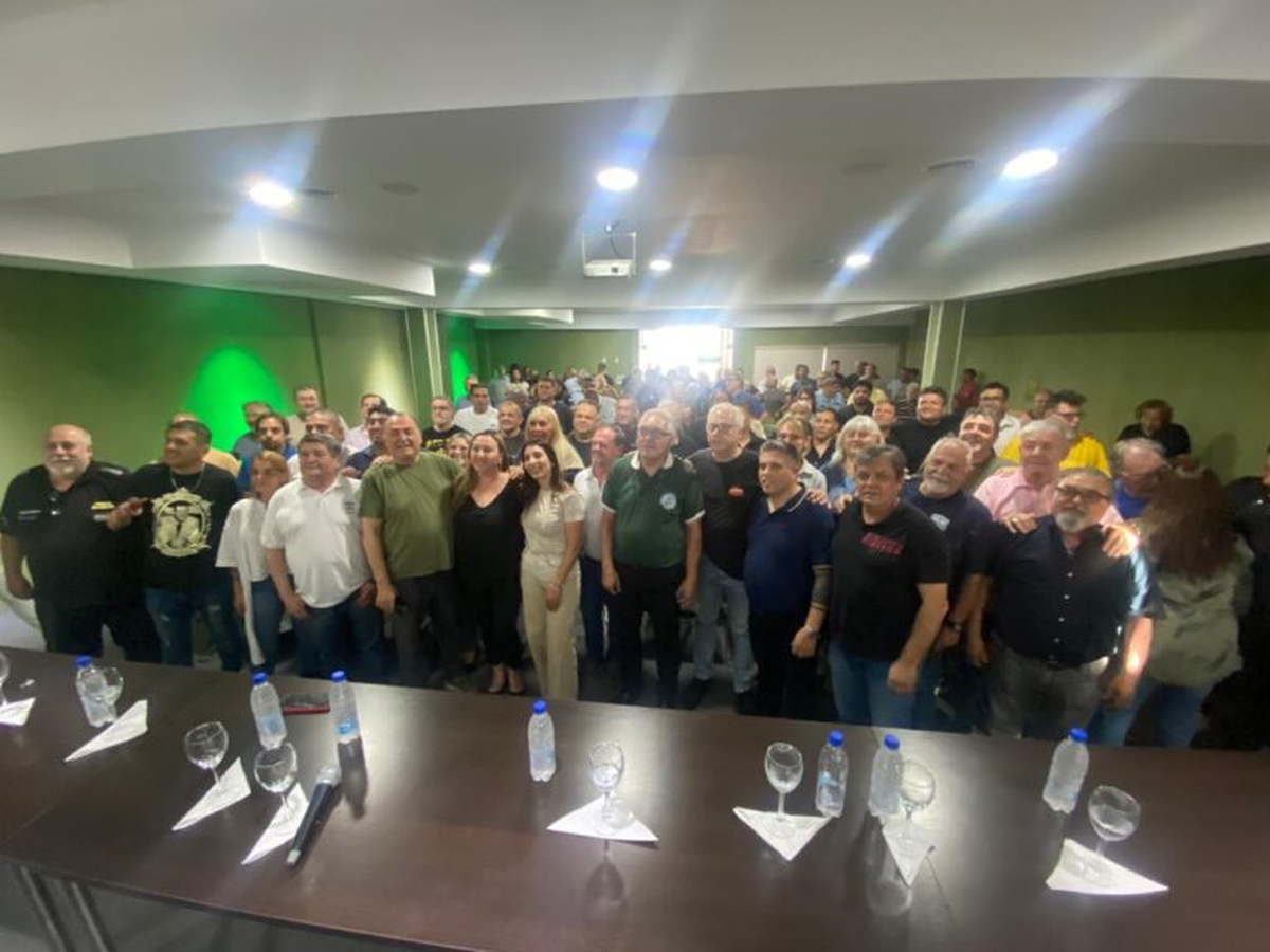 La decisión se formalizó luego del tercer encuentro consecutivo destinado a diseñar una nueva estructura para la central obrera local. La decisión se formalizó luego del tercer encuentro consecutivo destinado a diseñar una nueva estructura para la central obrera local.