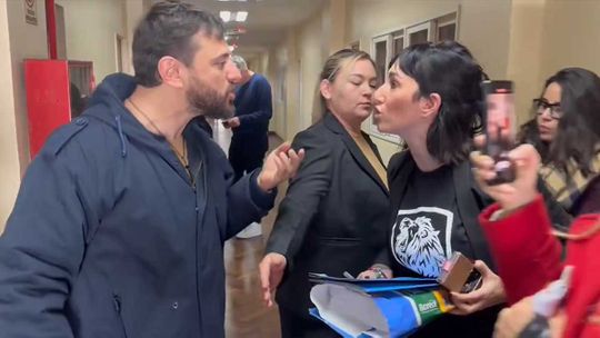 Juan Grabois y Leila Gianni en una audiencia en la que se dijeron de todo... Juan Grabois y Leila Gianni en una audiencia en la que se dijeron de todo...