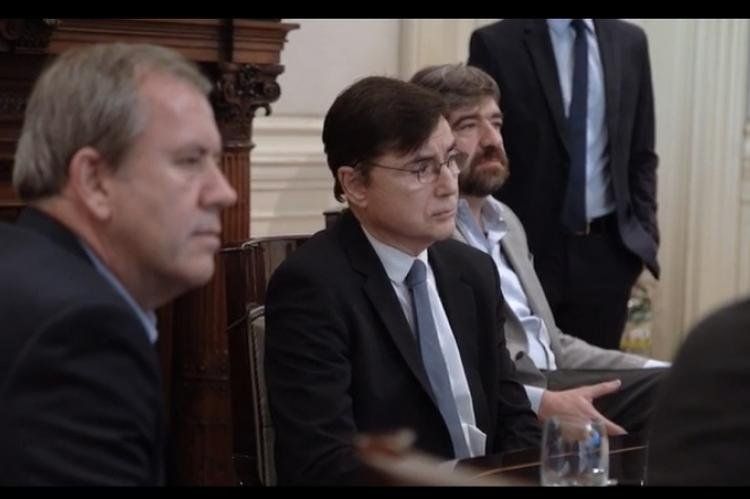 Algunos de los directores de medios que asistieron a la reunión con el Presidente de la nación.