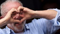 altText(Elecciones en Brasil y Lula da Silva cae de 54% a 51% de aprobación: Ahorro y Violencia)}