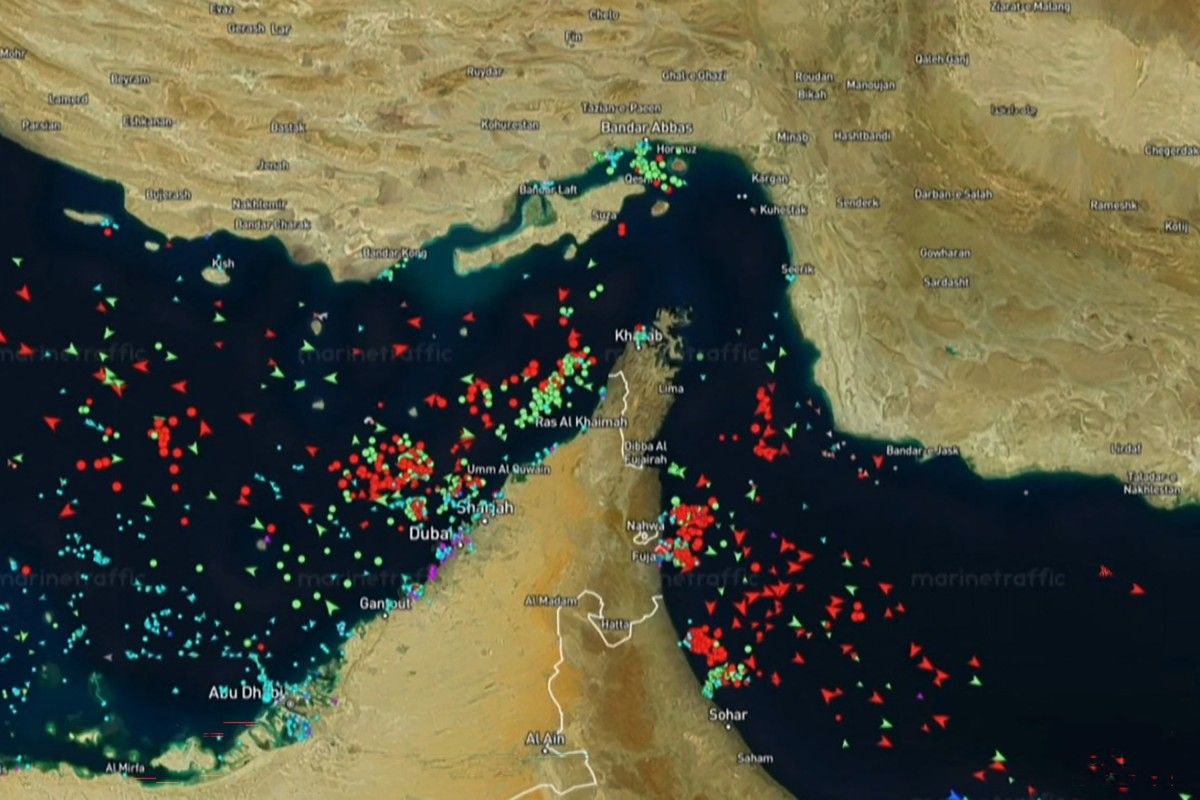 El estrecho de Ormuz, una de las rutas marítimas más sensibles del mundo, vuelve a quedar bajo tensión tras la amenaza de Irán contra cualquier fuerza extranjera que intente ingresar a la zona. El estrecho de Ormuz, una de las rutas marítimas más sensibles del mundo, vuelve a quedar bajo tensión tras la amenaza de Irán contra cualquier fuerza extranjera que intente ingresar a la zona.